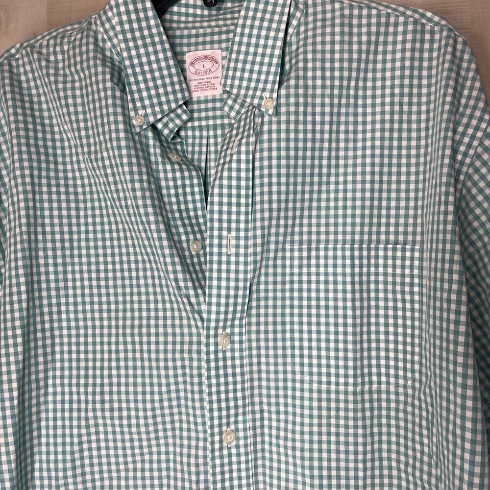 Brooks Brothers green‎ and white checked button down shirt, size large
